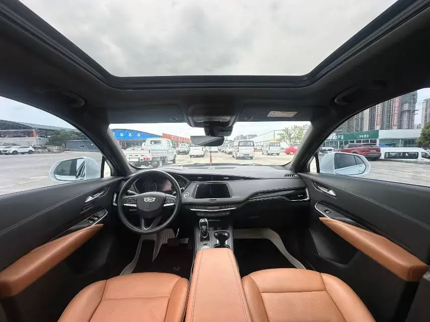 2022 Cadillac XT4 2.0T 237HP L4 9AT,autocango,china used car exporter,china ev exporter,chinese used car exporter,chinese used ev exporter