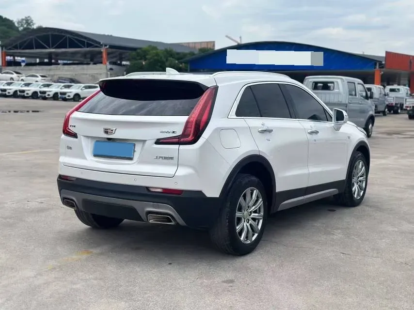 2022 Cadillac XT4 2.0T 237HP L4 9AT,autocango,china used car exporter,china ev exporter,chinese used car exporter,chinese used ev exporter