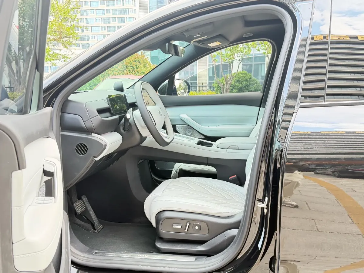2025 NIO ES6 BEV,autocango,china used car exporter,china ev exporter,chinese used car exporter,chinese used ev exporter