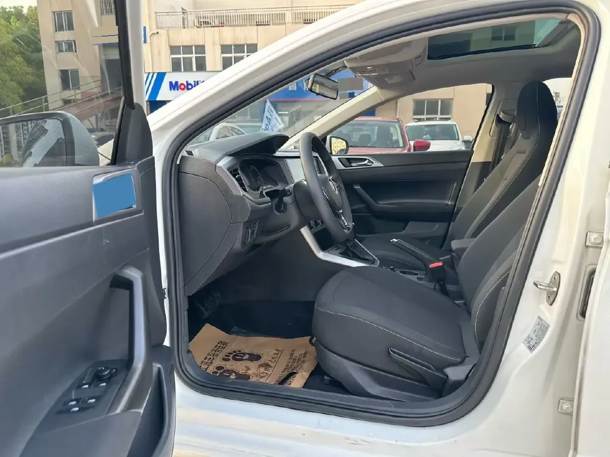 2021 Haval H6 1.5T 169HP L4 7DCT,autocango,china used car exporter,china ev exporter,chinese used car exporter,chinese used ev exporter