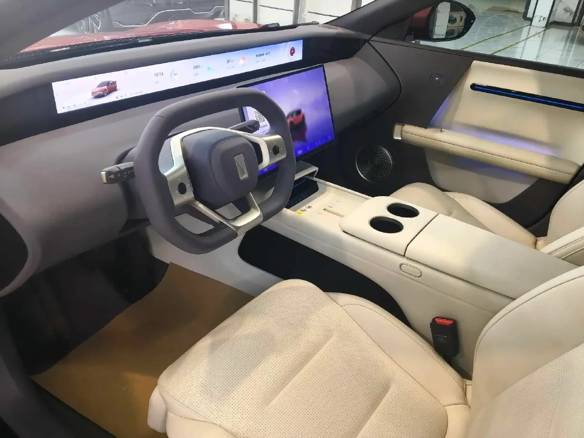 2025 Avatr 06 REEV 156HP REEV,autocango,china used car exporter,china ev exporter,chinese used car exporter,chinese used ev exporter
