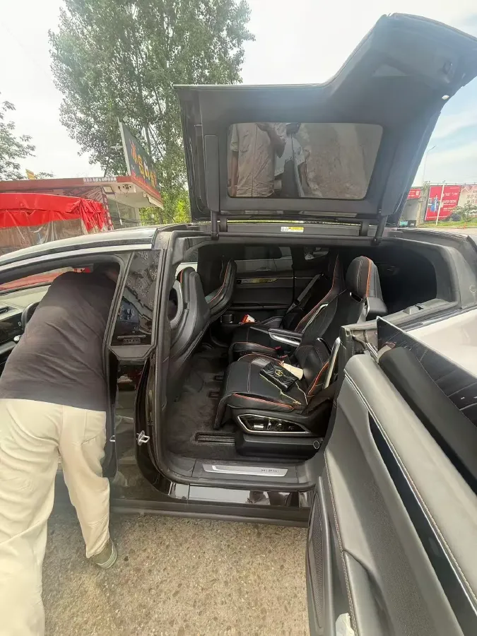 2021 HiPhi X BEV 97KWH,autocango,china used car exporter,china ev exporter,chinese used car exporter,chinese used ev exporter