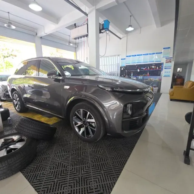 2023 Li L7 Range Extended 154HP REEV 40.9KWH,autocango,china used car exporter,china ev exporter,chinese used car exporter,chinese used ev exporter
