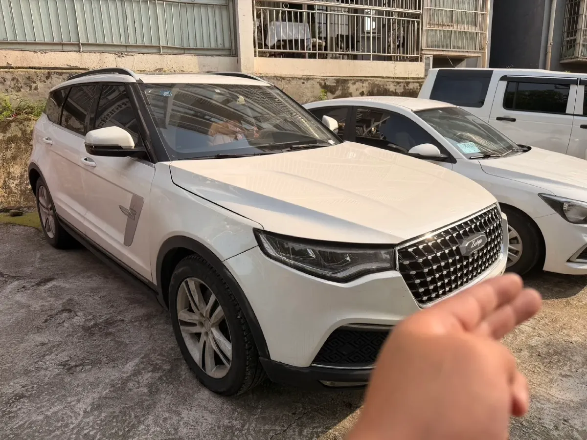 2017 Zotye T700 1.8T 177HP L4 6DCT,autocango,china used car exporter,china ev exporter,chinese used car exporter,chinese used ev exporter