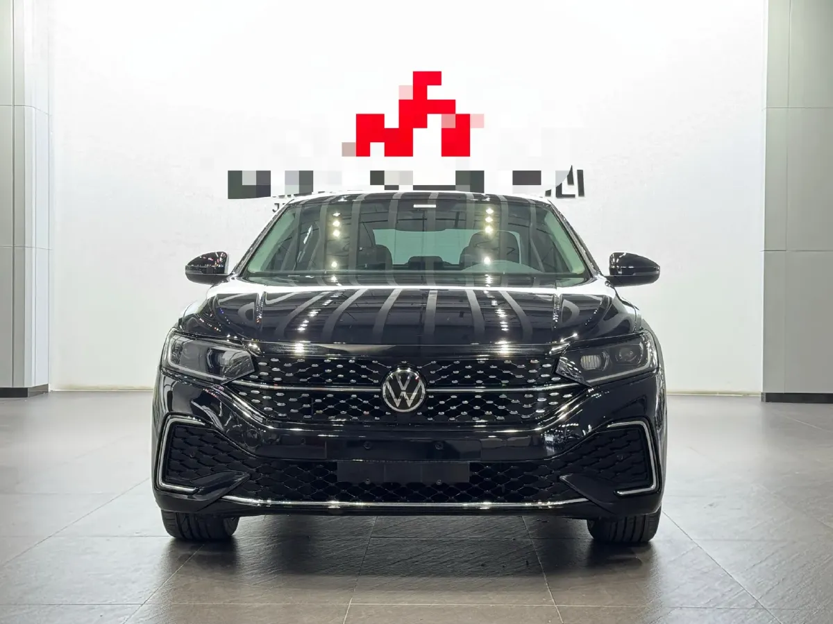 2024 Volkswagen Passat 2.0T 220HP L4 7DCT,autocango,china used car exporter,china ev exporter,chinese used car exporter,chinese used ev exporter