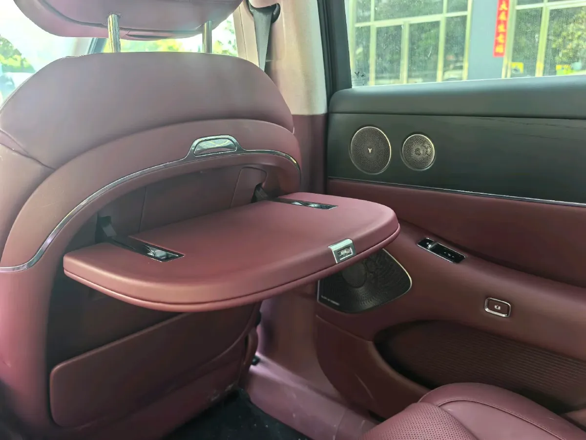 2026 Voyah ZhuiGuang L 1.5T 150HP L4 PHEV,autocango,china used car exporter,china ev exporter,chinese used car exporter,chinese used ev exporter