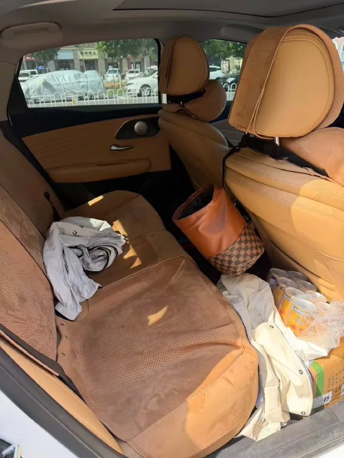 2025 Chery Arrizo 8 Pro 1.6T 197HP L4 7DCT,autocango,china used car exporter,china ev exporter,chinese used car exporter,chinese used ev exporter