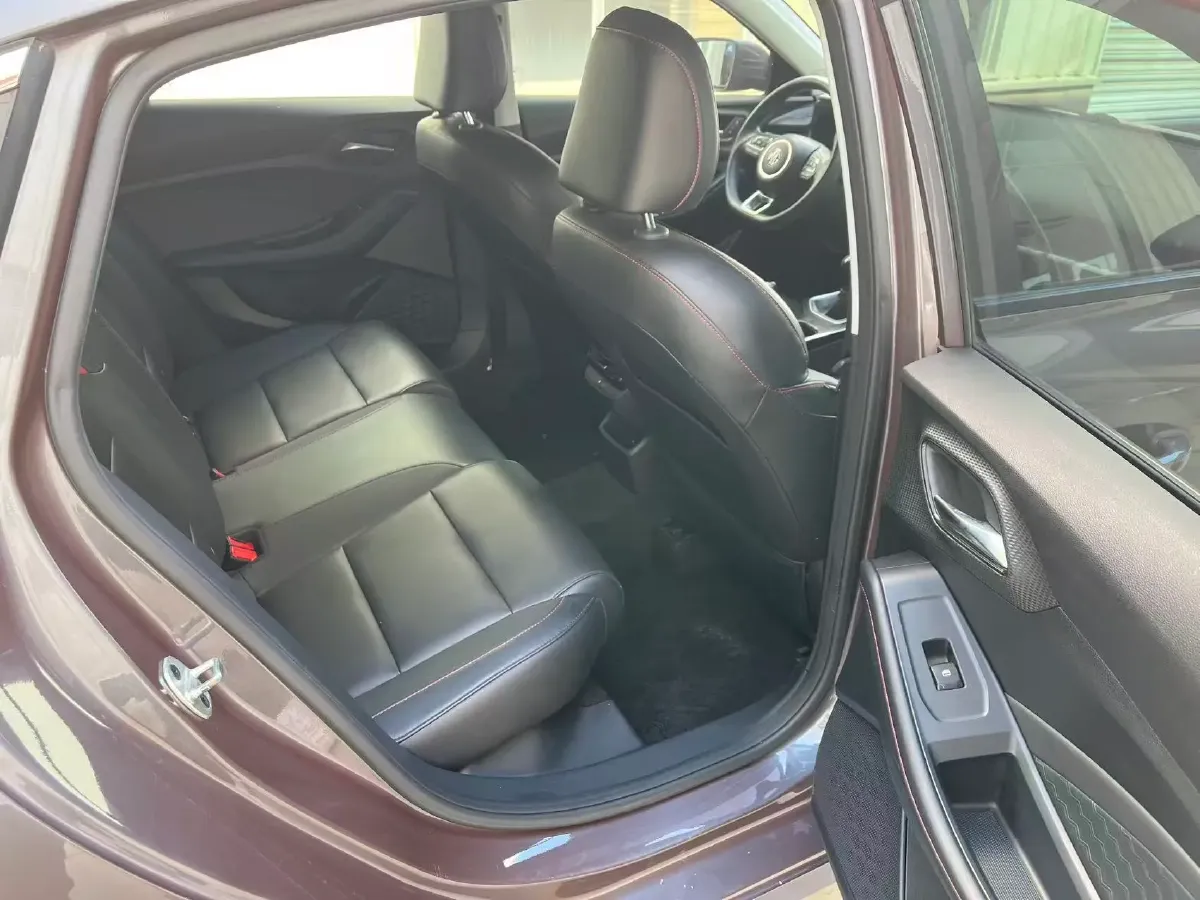 2021 MG 5 1.5L 120HP L4 5MT,autocango,china used car exporter,china ev exporter,chinese used car exporter,chinese used ev exporter