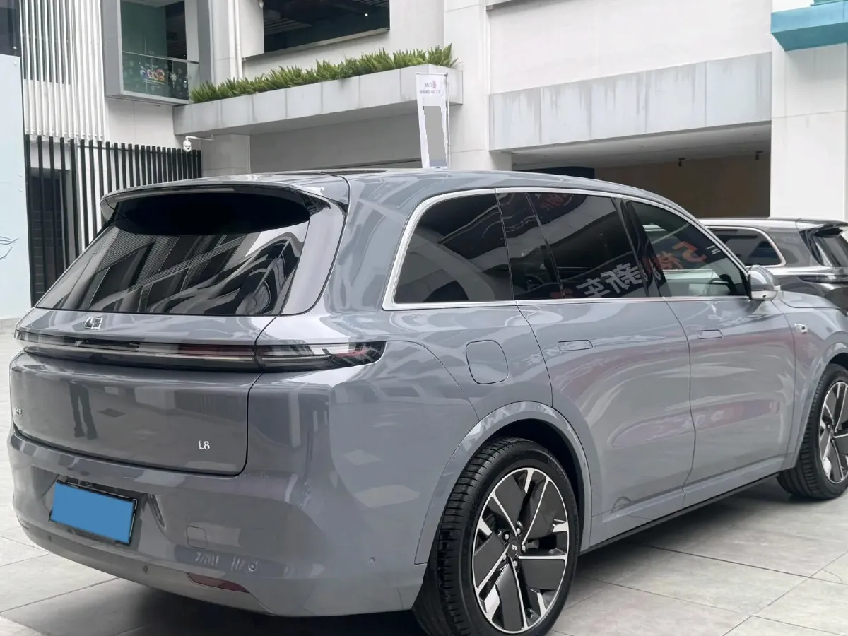 2025 Li L8 Range Extended 154HP REEV,autocango,china used car exporter,china ev exporter,chinese used car exporter,chinese used ev exporter
