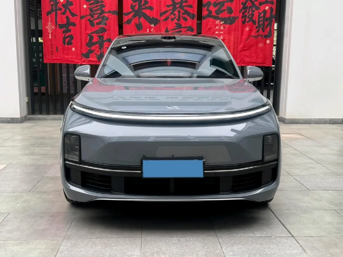 2025 Li L8 Range Extended 154HP REEV,autocango,china used car exporter,china ev exporter,chinese used car exporter,chinese used ev exporter