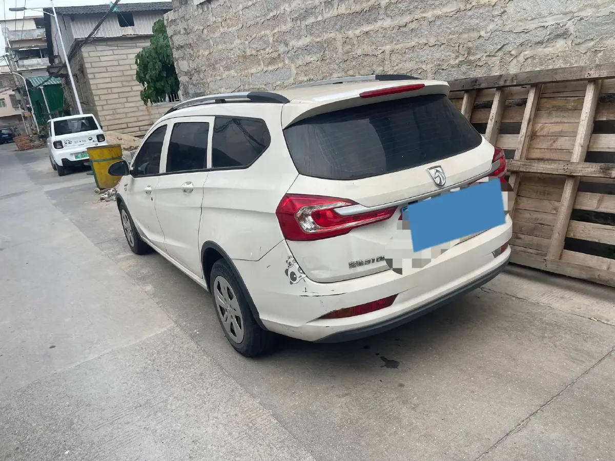 2017 BaoJun 310W 1.5L 105HP L4 6MT,autocango,china used car exporter,china ev exporter,chinese used car exporter,chinese used ev exporter