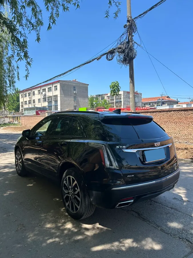 2022 Cadillac XT5 2.0T 237HP L4 9AT,autocango,china used car exporter,china ev exporter,chinese used car exporter,chinese used ev exporter