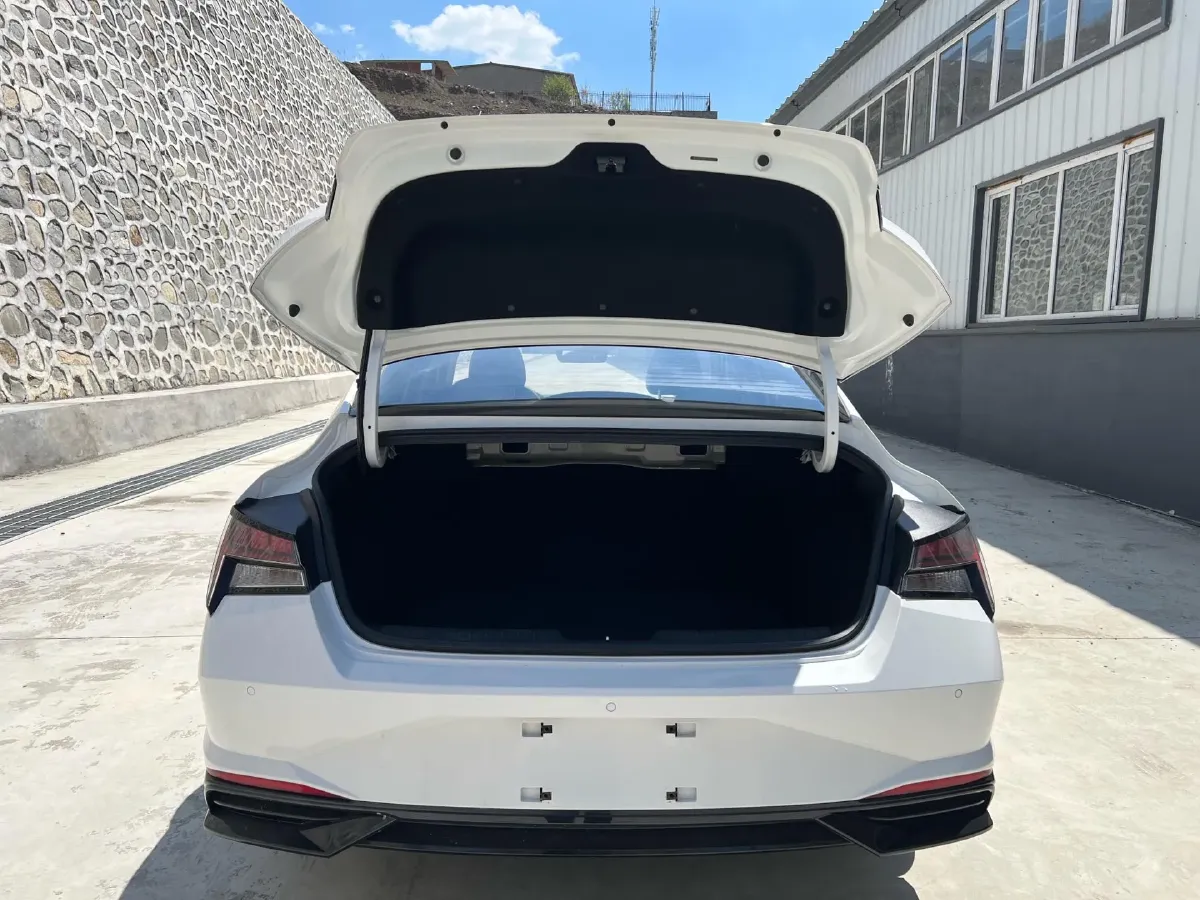 2022 Hyundai Elantra 1.5L 115HP L4 CVT,autocango,china used car exporter,china ev exporter,chinese used car exporter,chinese used ev exporter