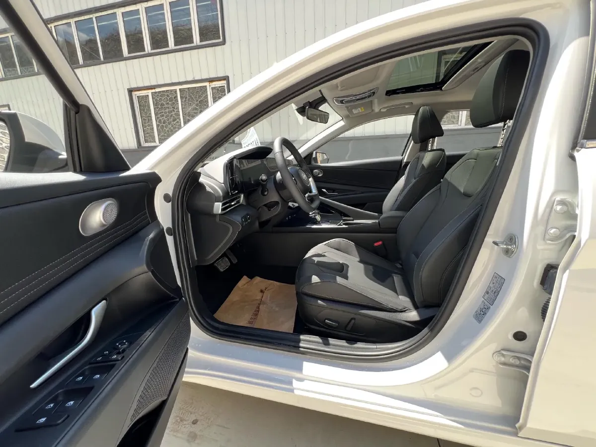 2022 Hyundai Elantra 1.5L 115HP L4 CVT,autocango,china used car exporter,china ev exporter,chinese used car exporter,chinese used ev exporter