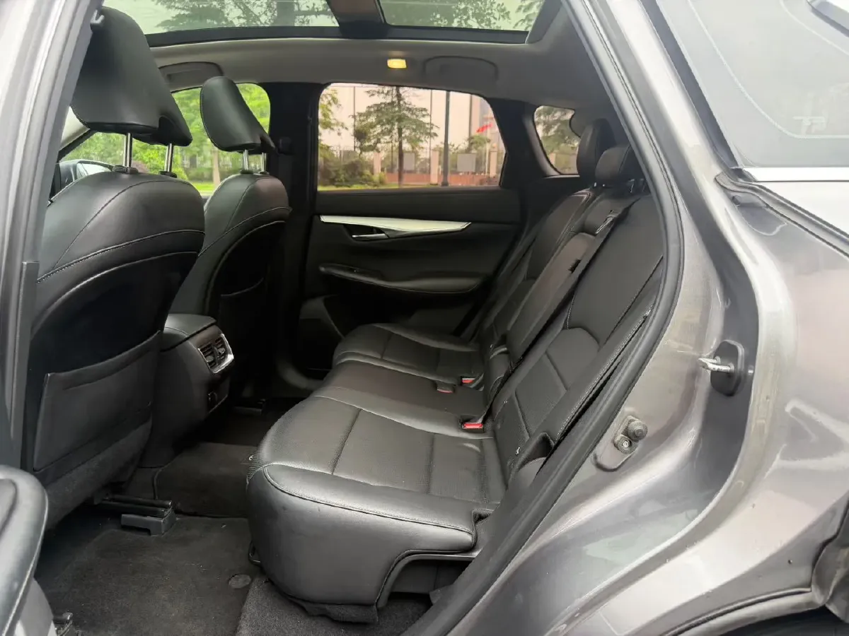 2018 Infiniti QX30 2.0T 211HP L4 7DCT,autocango,china used car exporter,china ev exporter,chinese used car exporter,chinese used ev exporter