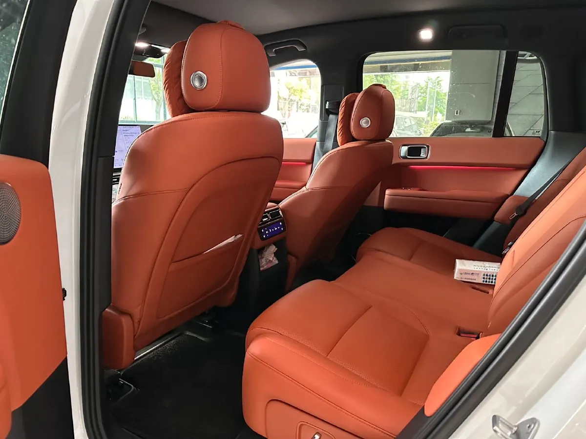 2024 Li L6 Range Extended 154HP L4 REEV 36.8KWH,autocango,china used car exporter,china ev exporter,chinese used car exporter,chinese used ev exporter
