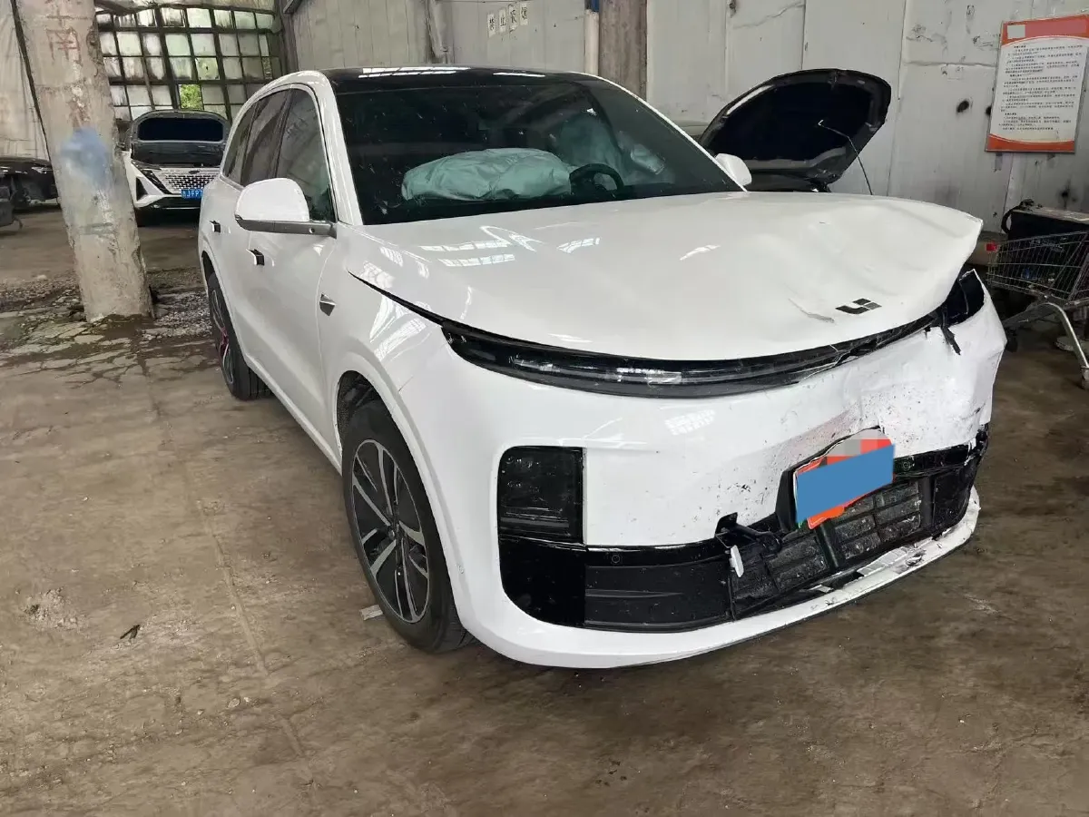 2024 Li L6 Range Extended 154HP L4 REEV 36.8KWH,autocango,china used car exporter,china ev exporter,chinese used car exporter,chinese used ev exporter