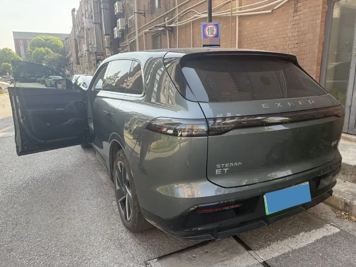 2024 Exceed Sterra ET REEV 156HP REEV 32KWH,autocango,china used car exporter,china ev exporter,chinese used car exporter,chinese used ev exporter