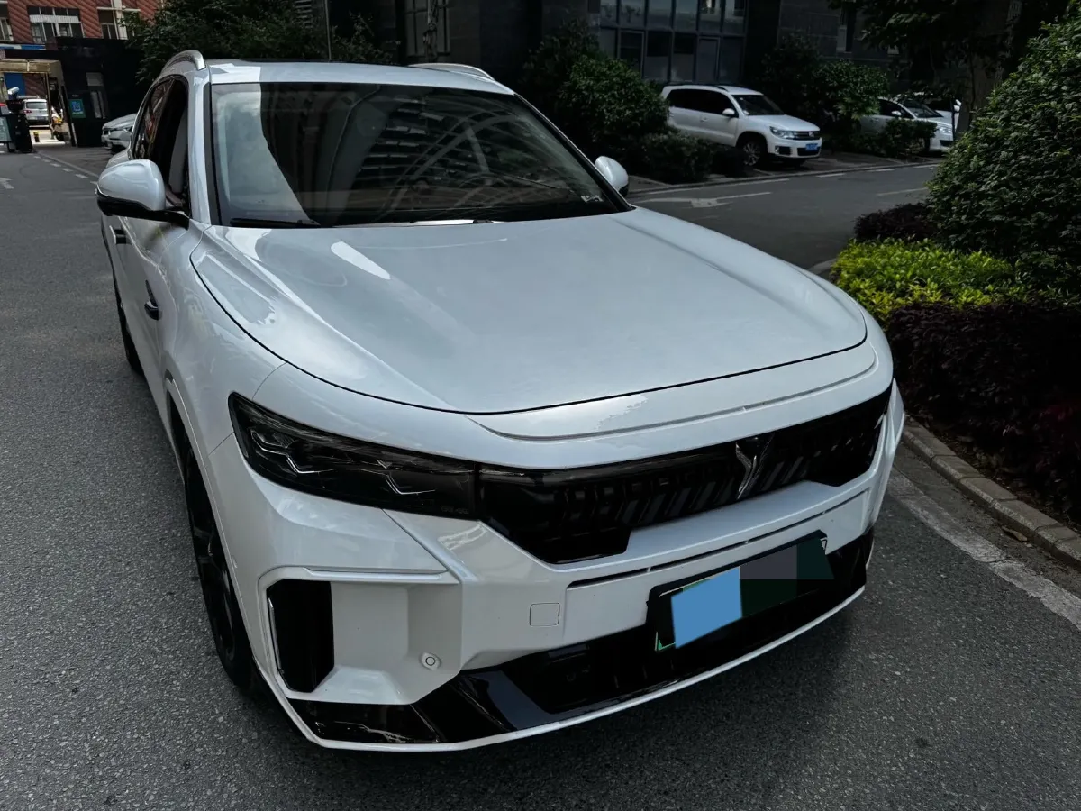 2024 Voyah FREE 1.5T 150HP L4 REEV 39.2KWH,autocango,china used car exporter,china ev exporter,chinese used car exporter,chinese used ev exporter