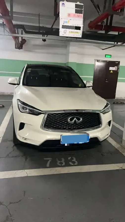 2018 Infiniti QX30 2.0T 211HP L4 7DCT,autocango,china used car exporter,china ev exporter,chinese used car exporter,chinese used ev exporter