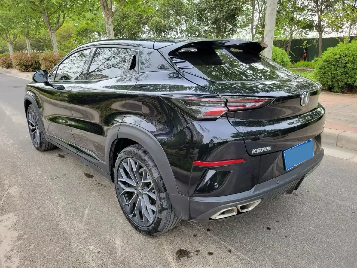 2020 ChangAn UNI-T 1.5T 180HP L4 7DCT,autocango,china used car exporter,china ev exporter,chinese used car exporter,chinese used ev exporter