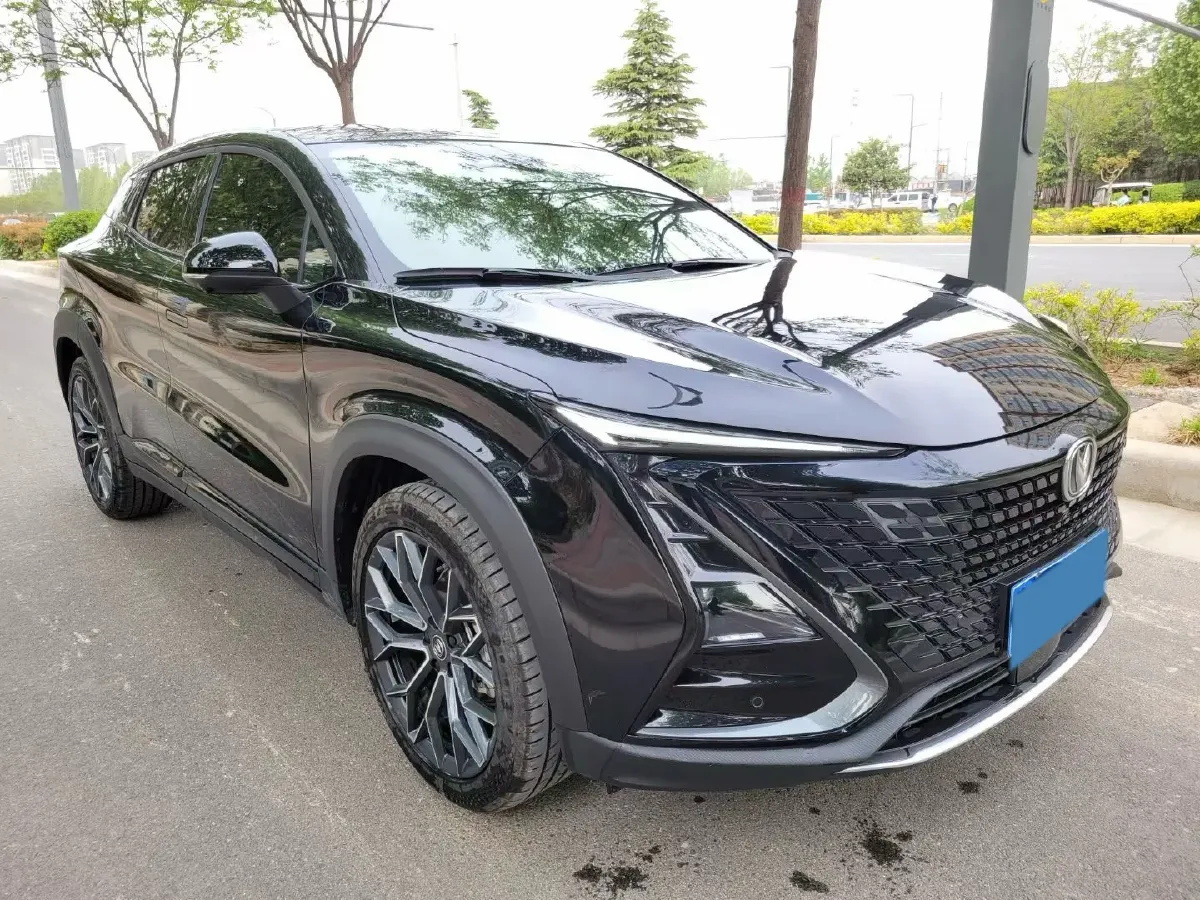 2020 ChangAn UNI-T 1.5T 180HP L4 7DCT,autocango,china used car exporter,china ev exporter,chinese used car exporter,chinese used ev exporter