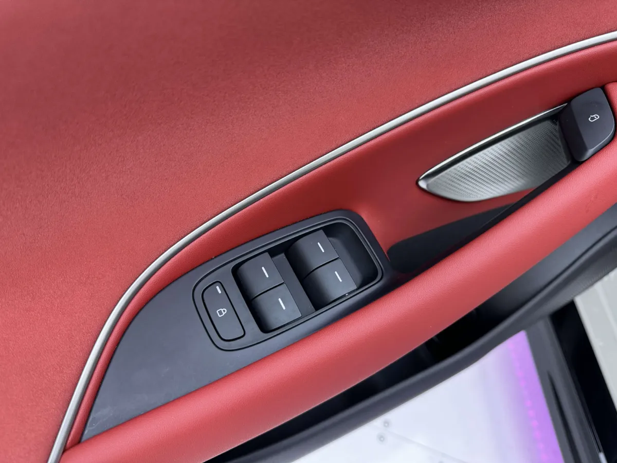 2024 MI SU7 BEV 94.3KWH,autocango,china used car exporter,china ev exporter,chinese used car exporter,chinese used ev exporter