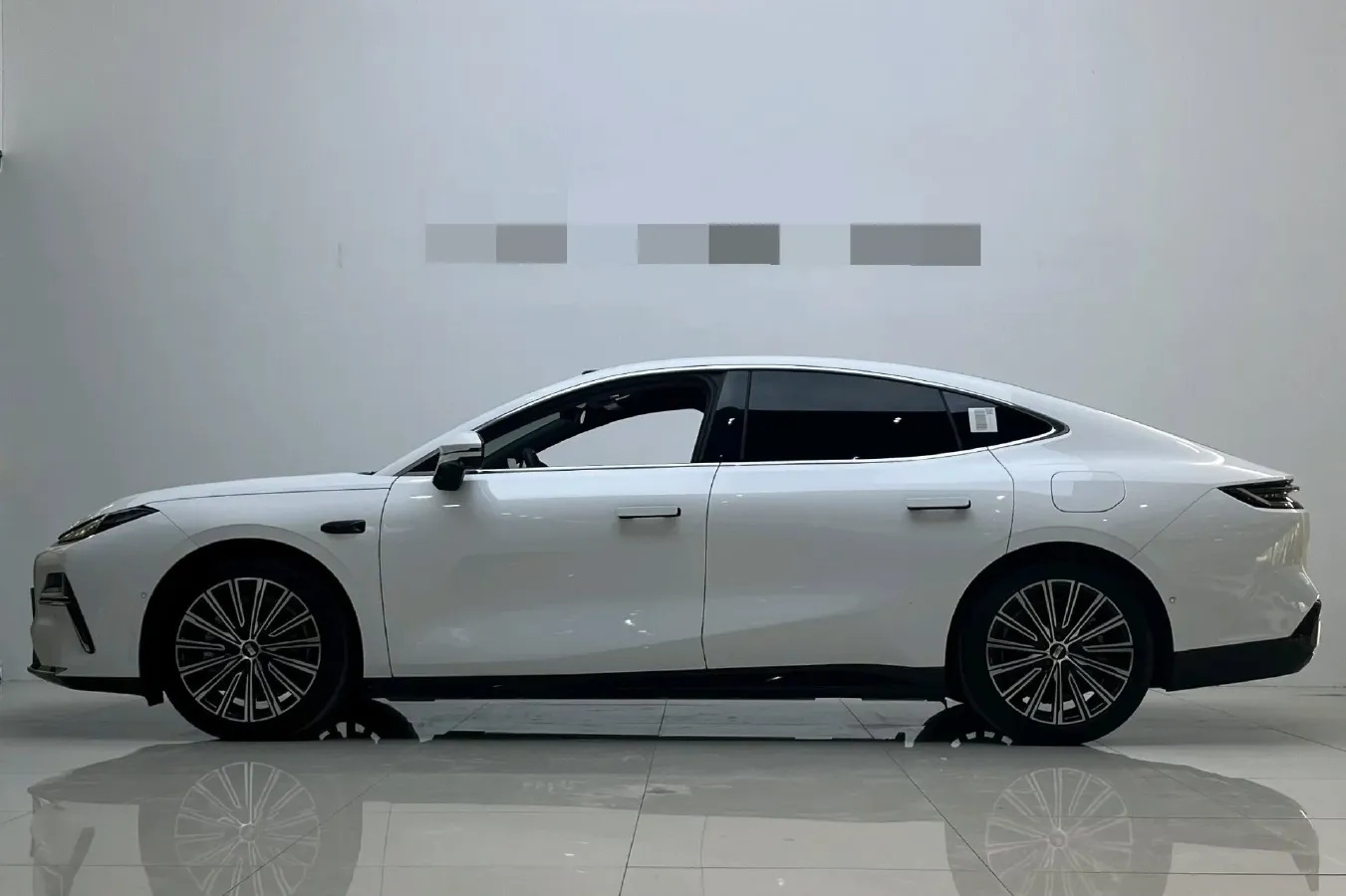 2025 Geely Galaxy Starshine 8 1.5T 163HP L4 3DHT PHEV 27.69KWH,autocango,china used car exporter,china ev exporter,chinese used car exporter,chinese used ev exporter