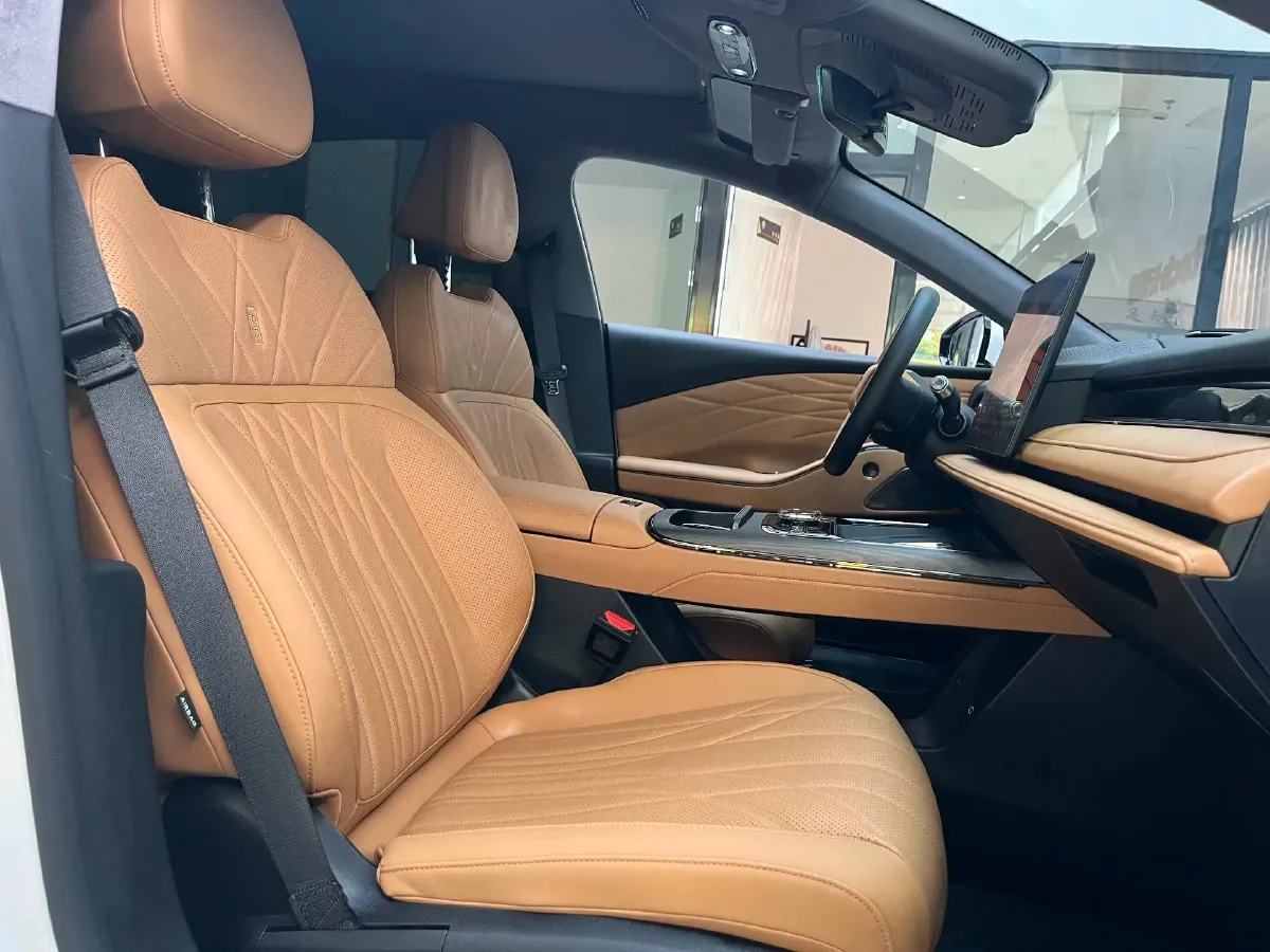 2025 Geely Galaxy Starshine 8 1.5T 163HP L4 3DHT PHEV 27.69KWH,autocango,china used car exporter,china ev exporter,chinese used car exporter,chinese used ev exporter