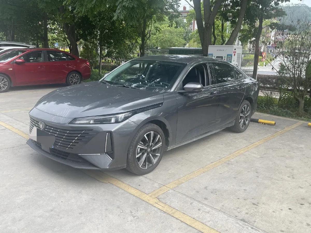 2025 ChangAn Eado 1.5T 192HP L4 7DCT,autocango,china used car exporter,china ev exporter,chinese used car exporter,chinese used ev exporter