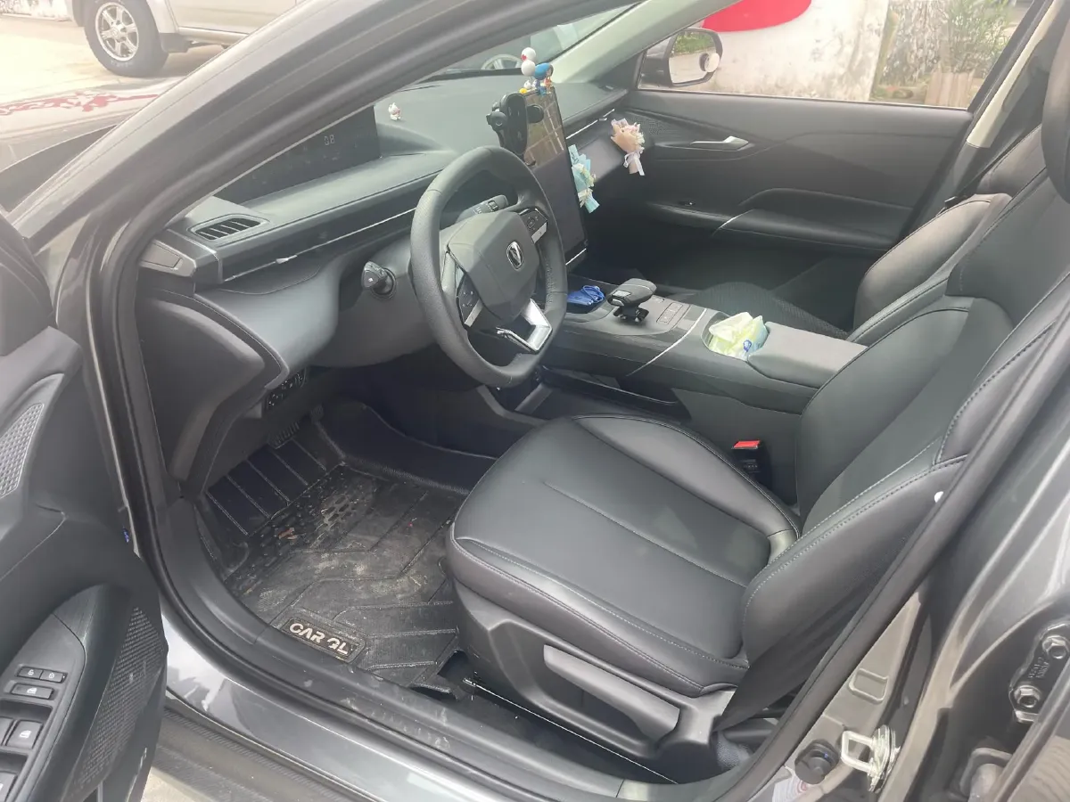 2025 ChangAn Eado 1.5T 192HP L4 7DCT,autocango,china used car exporter,china ev exporter,chinese used car exporter,chinese used ev exporter