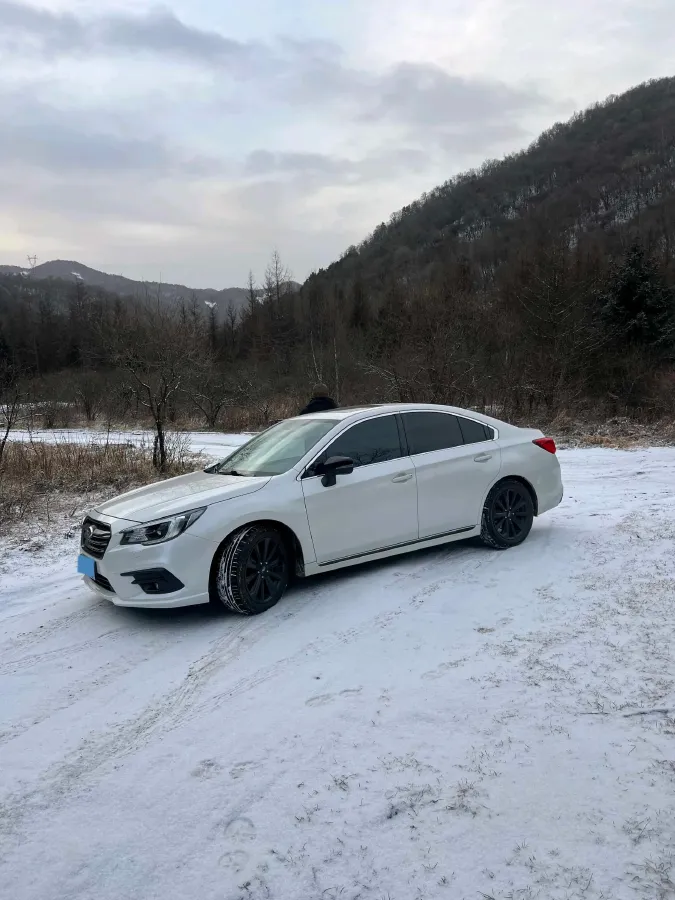 2020 Subaru Legacy 2.5L 175HP H4 CVT,autocango,china used car exporter,china ev exporter,chinese used car exporter,chinese used ev exporter