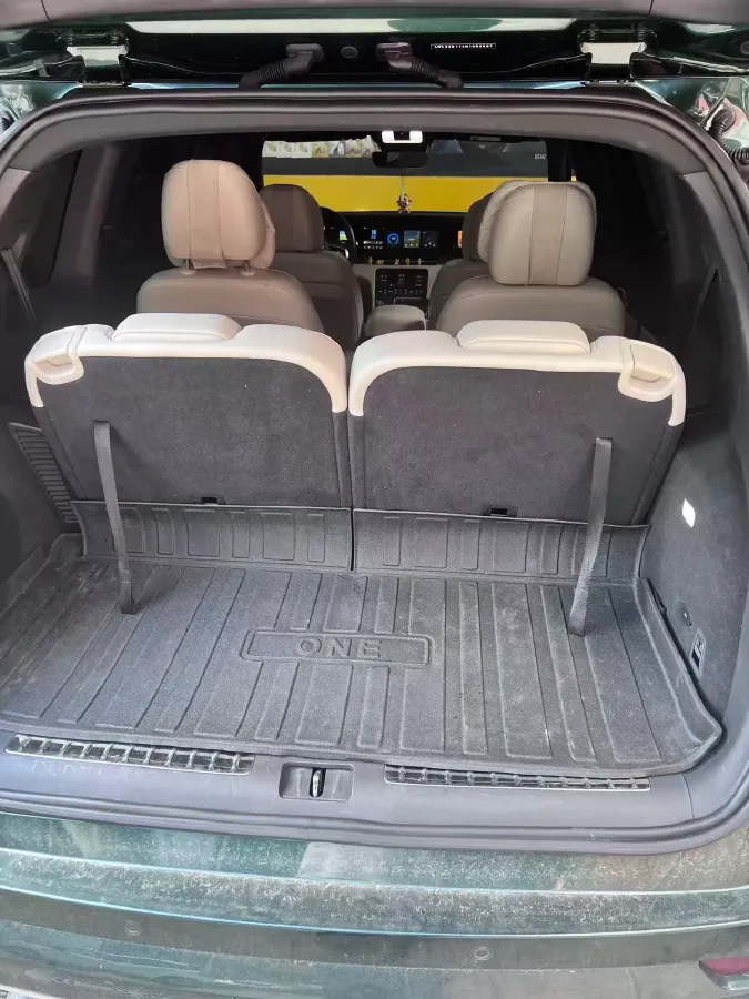 2021 Li ONE Range Extended 131HP REEV 40.5KWH,autocango,china used car exporter,china ev exporter,chinese used car exporter,chinese used ev exporter