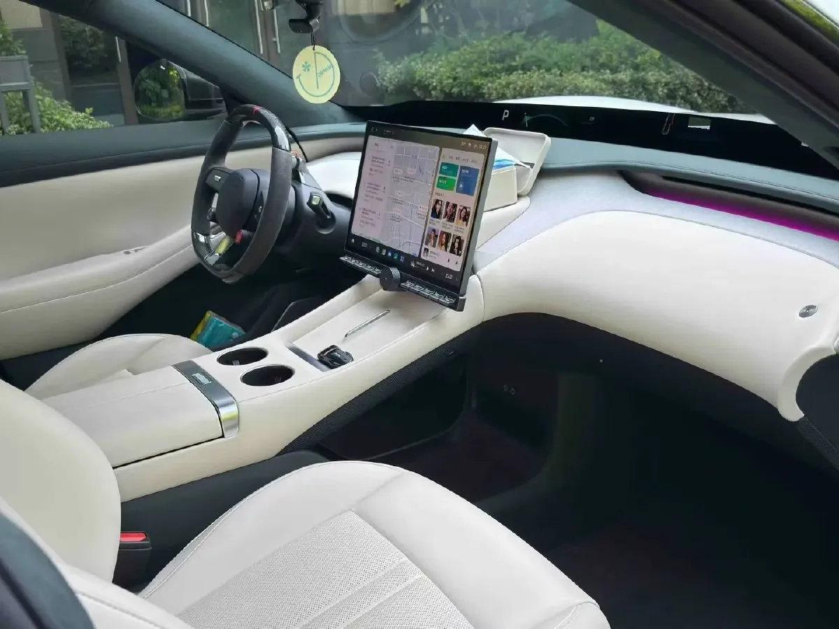 2025 MI YU7 BEV 101.7KWH,autocango,china used car exporter,china ev exporter,chinese used car exporter,chinese used ev exporter