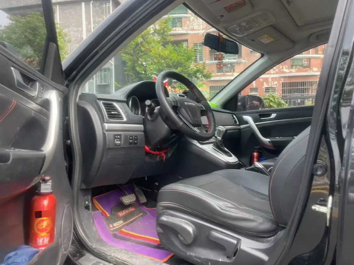 2019 Haval M6 1.5T 150HP L4 7DCT,autocango,china used car exporter,china ev exporter,chinese used car exporter,chinese used ev exporter