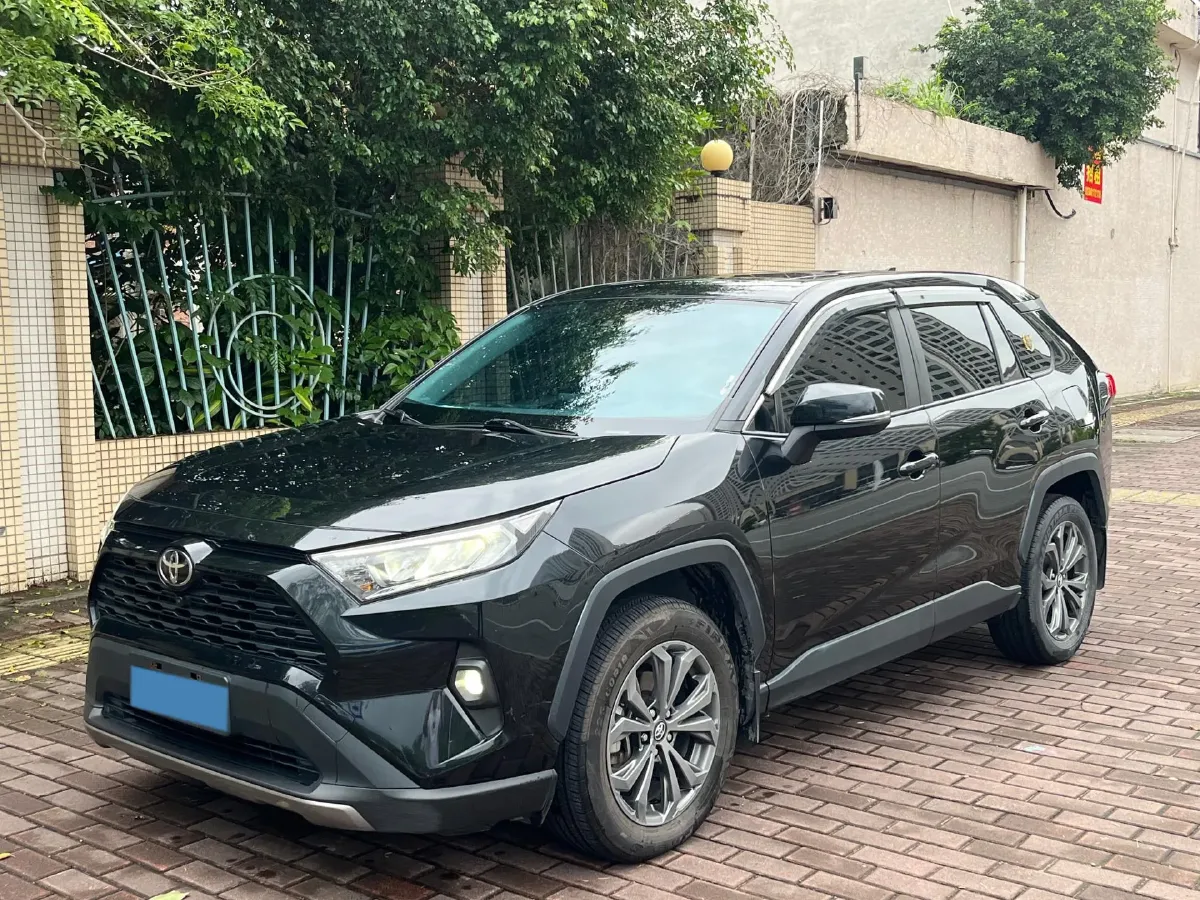 2023 Toyota RAV4 2.0L 171HP L4 CVT,autocango,china used car exporter,china ev exporter,chinese used car exporter,chinese used ev exporter