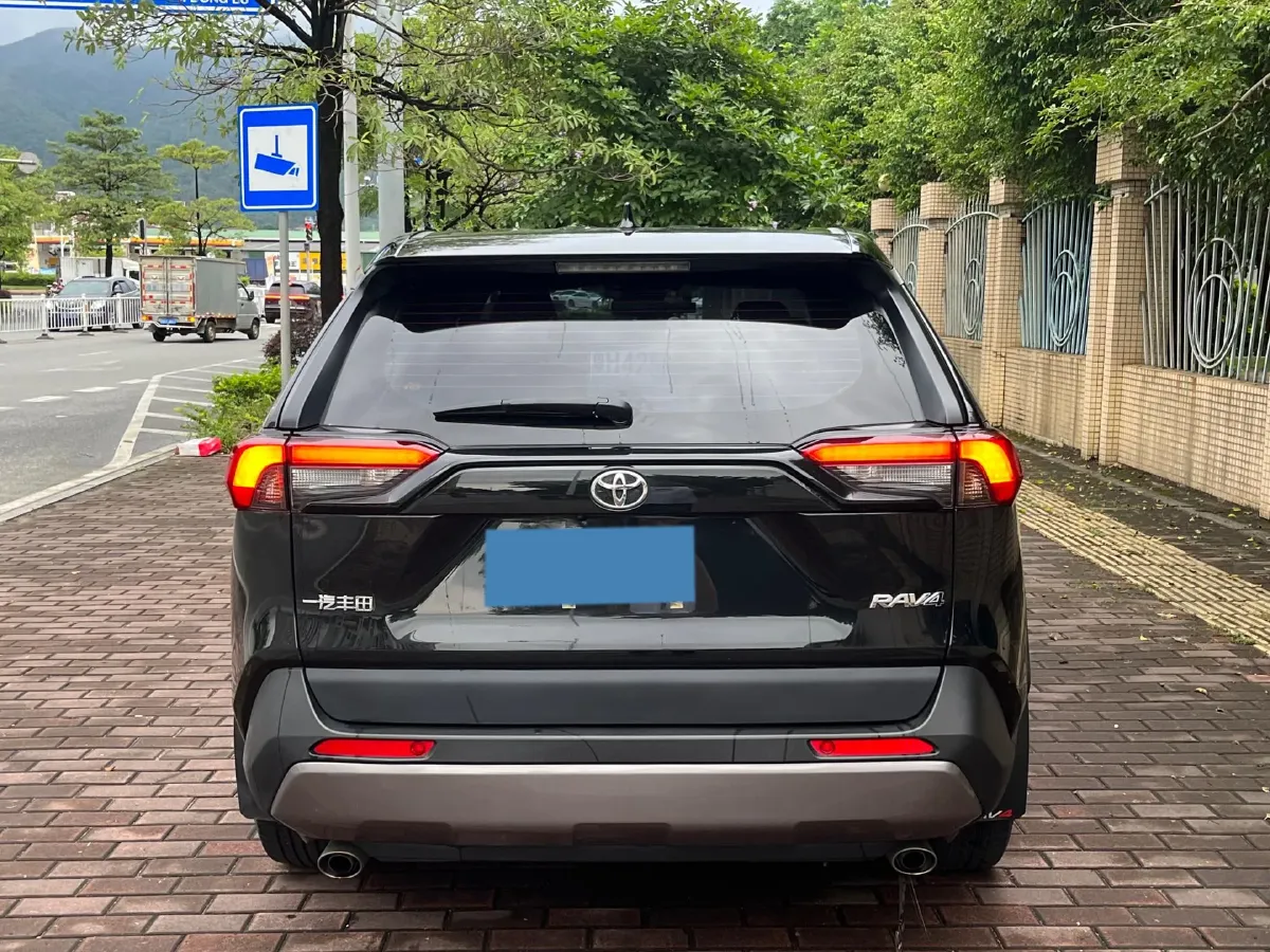 2023 Toyota RAV4 2.0L 171HP L4 CVT,autocango,china used car exporter,china ev exporter,chinese used car exporter,chinese used ev exporter