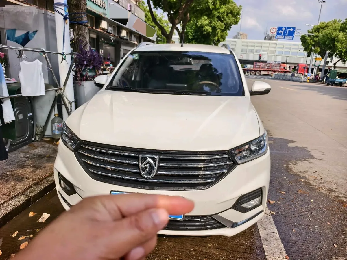2018 BaoJun 360 1.5L 112HP L4 6MT,autocango,china used car exporter,china ev exporter,chinese used car exporter,chinese used ev exporter
