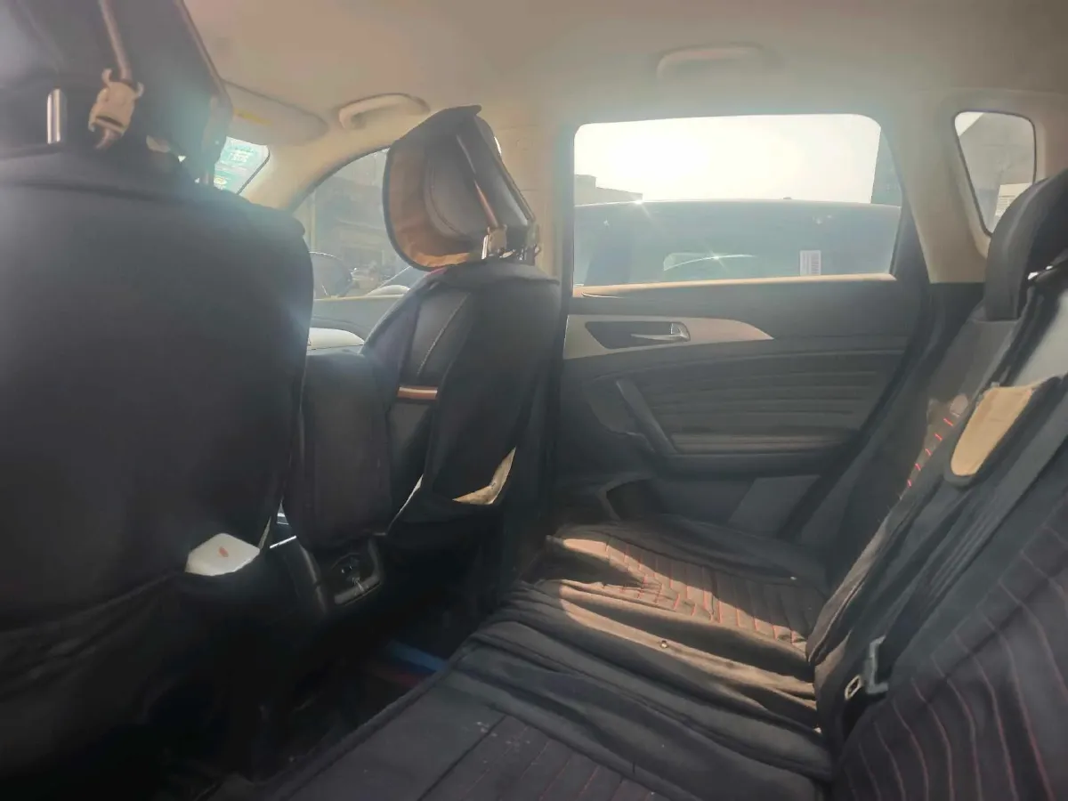 2018 ChangAn CS35 Plus 1.6L 128HP L4 5MT,autocango,china used car exporter,china ev exporter,chinese used car exporter,chinese used ev exporter