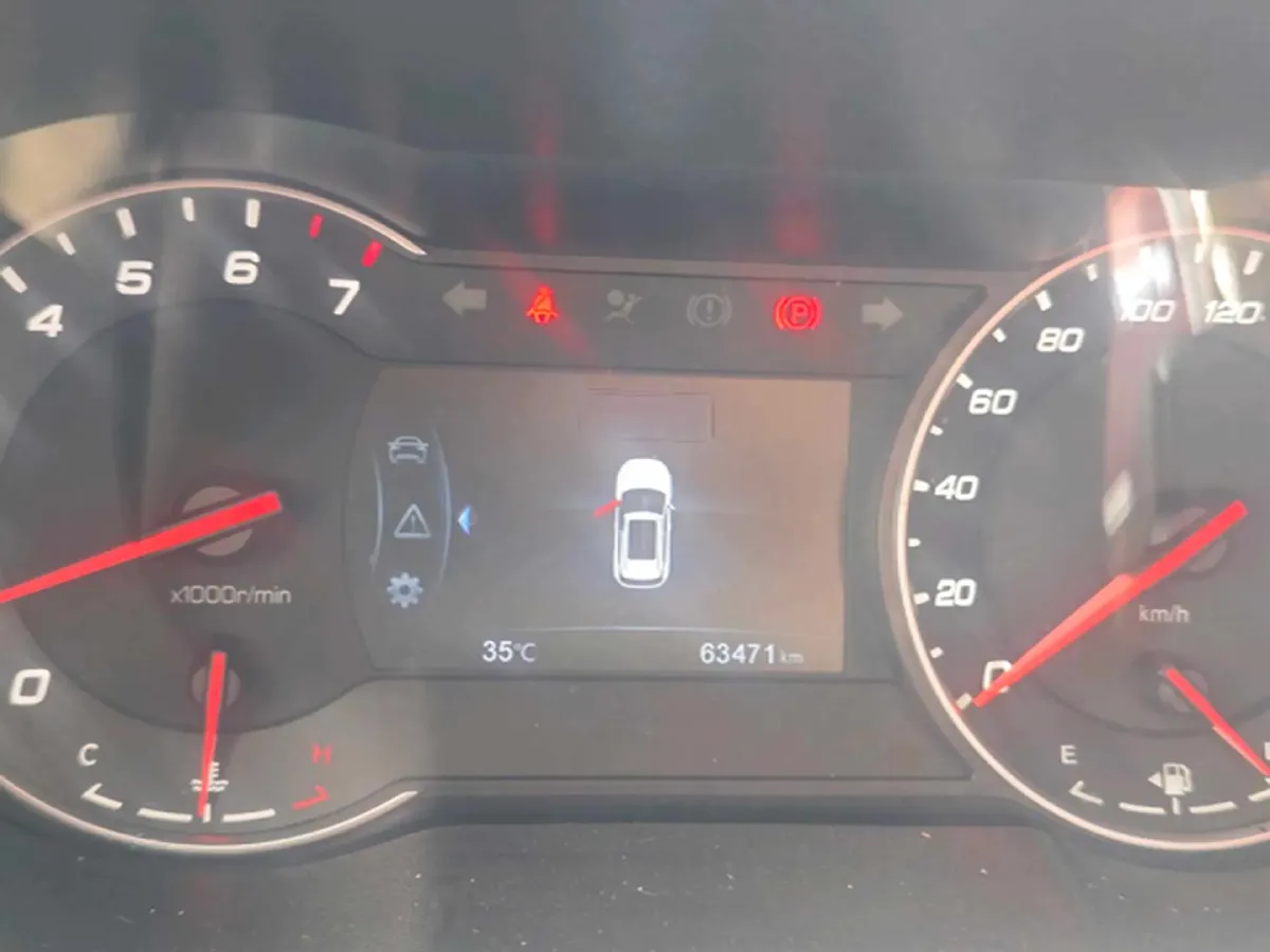 2018 ChangAn CS35 Plus 1.6L 128HP L4 5MT,autocango,china used car exporter,china ev exporter,chinese used car exporter,chinese used ev exporter