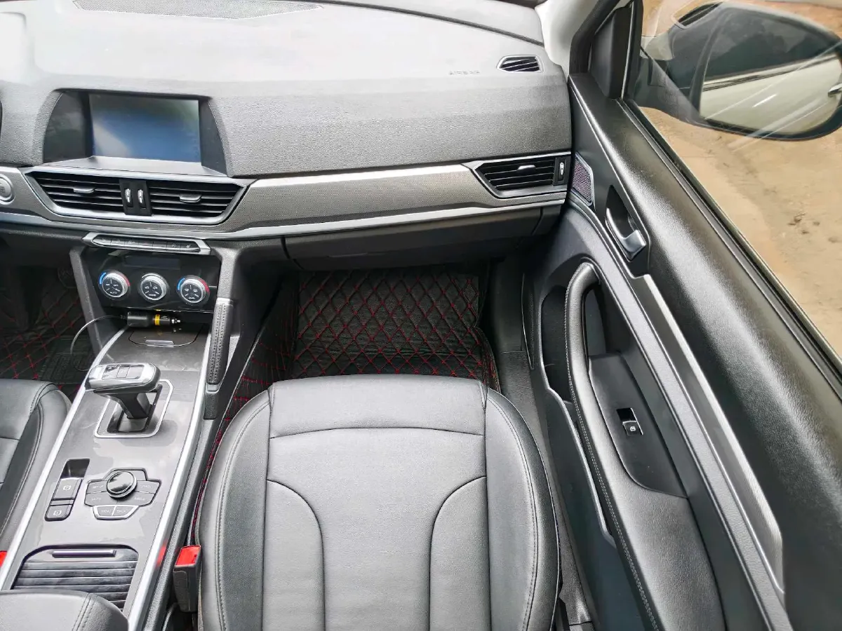 2018 Haval H6 1.5T 150HP L4 7DCT,autocango,china used car exporter,china ev exporter,chinese used car exporter,chinese used ev exporter