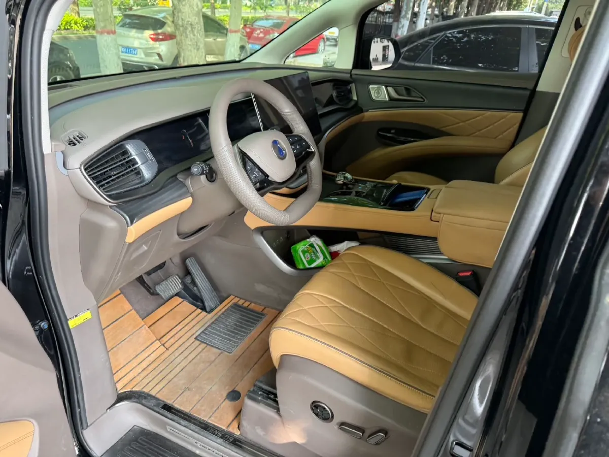 2022 Mercedes-Benz GLC Class 2.0T 197HP L4 9AT,autocango,china used car exporter,china ev exporter,chinese used car exporter,chinese used ev exporter