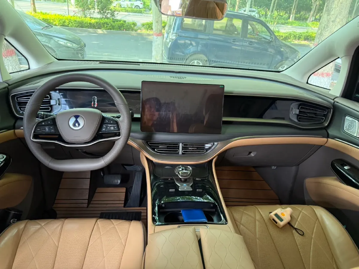 2022 Mercedes-Benz GLC Class 2.0T 197HP L4 9AT,autocango,china used car exporter,china ev exporter,chinese used car exporter,chinese used ev exporter