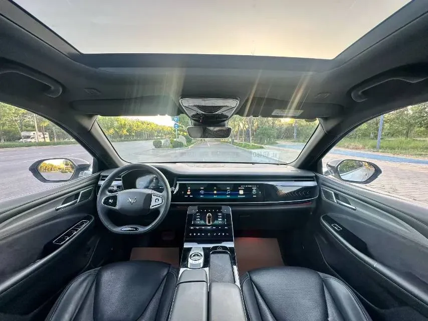 2022 ARCFOX αT BEV 93.6KWH,autocango,china used car exporter,china ev exporter,chinese used car exporter,chinese used ev exporter