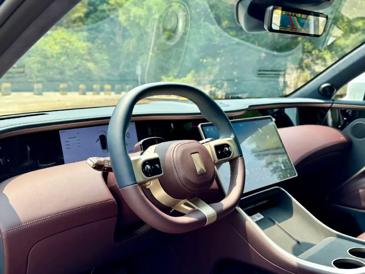 2025 Avatr 11 1.5T 156HP L4 REEV 39.05KWH,autocango,china used car exporter,china ev exporter,chinese used car exporter,chinese used ev exporter