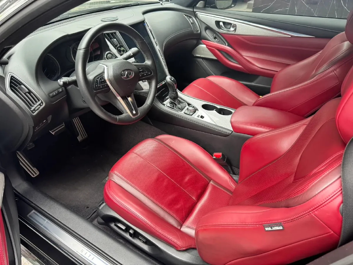 2017 Infiniti Q60 2.0T 211HP L4 7AT,autocango,china used car exporter,china ev exporter,chinese used car exporter,chinese used ev exporter