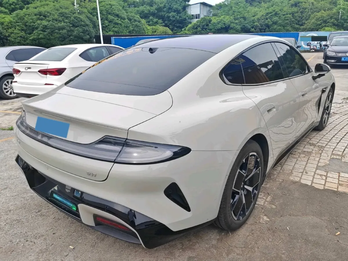 2024 MI SU7 BEV 73.6KWH,autocango,china used car exporter,china ev exporter,chinese used car exporter,chinese used ev exporter