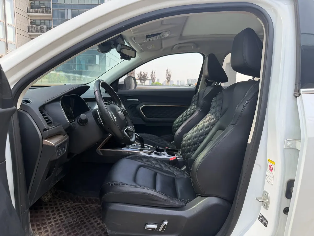 2020 Haval H6 2.0T 224HP L4 7DCT,autocango,china used car exporter,china ev exporter,chinese used car exporter,chinese used ev exporter
