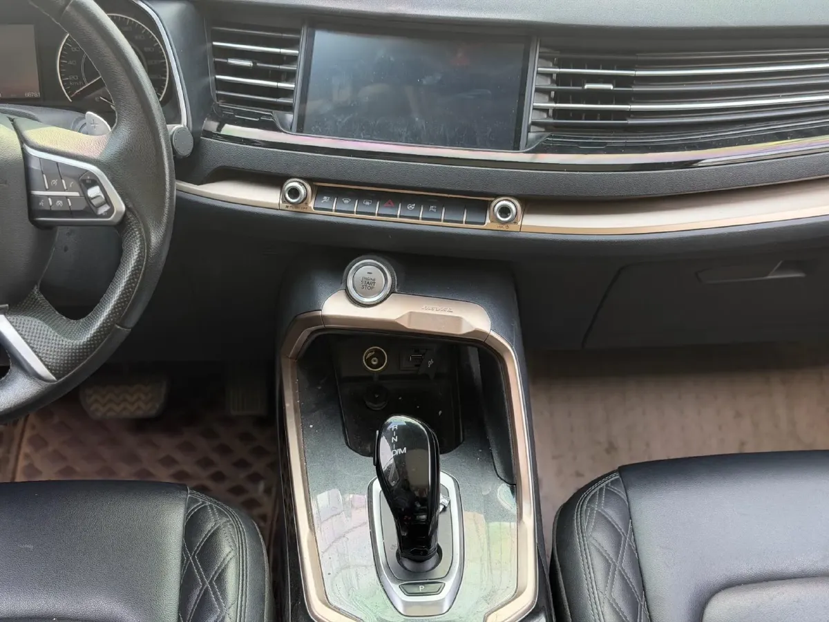 2020 Haval H6 2.0T 224HP L4 7DCT,autocango,china used car exporter,china ev exporter,chinese used car exporter,chinese used ev exporter