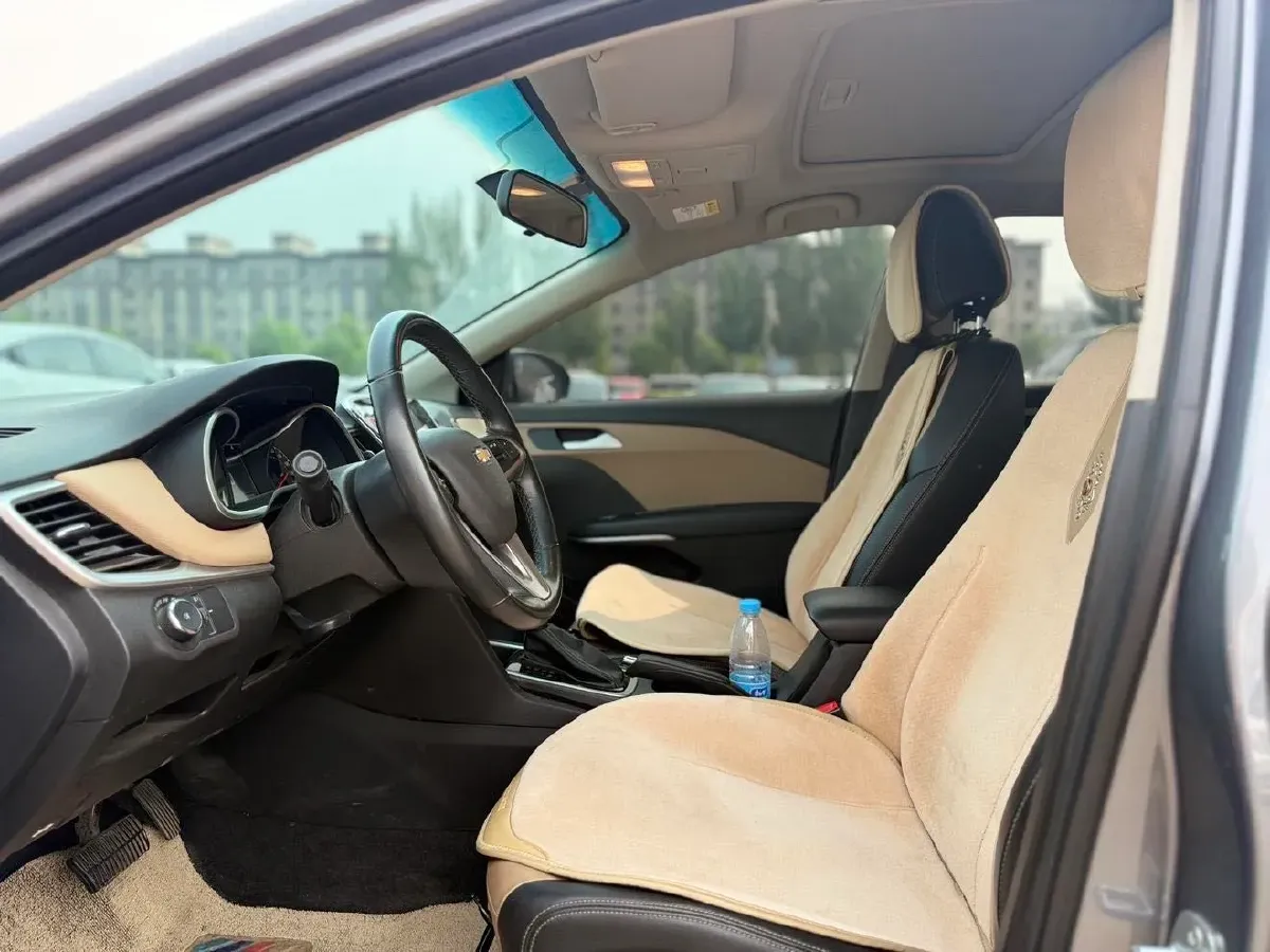 2022 Chevrolet Monza 1.5L 113HP L4 6AT,autocango,china used car exporter,china ev exporter,chinese used car exporter,chinese used ev exporter